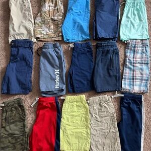 Bundle of size 8 shorts, Assorted
